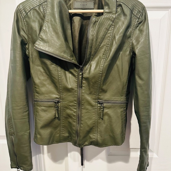 BLANK NYC | Vegan Leather Crop Moto Jacket | Size Small - Picture 2 of 8